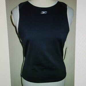 Womens Sleeveless Athletic Top Size Med Reebok Retail $30.00 NWT.